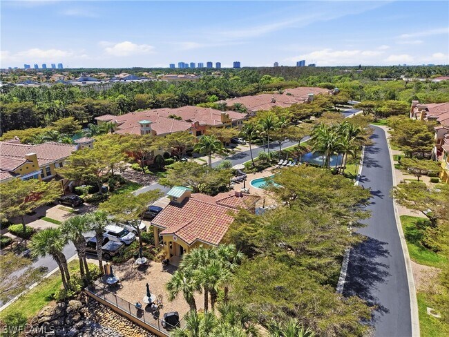 Building Photo - 8601 Piazza Del Lago Cir