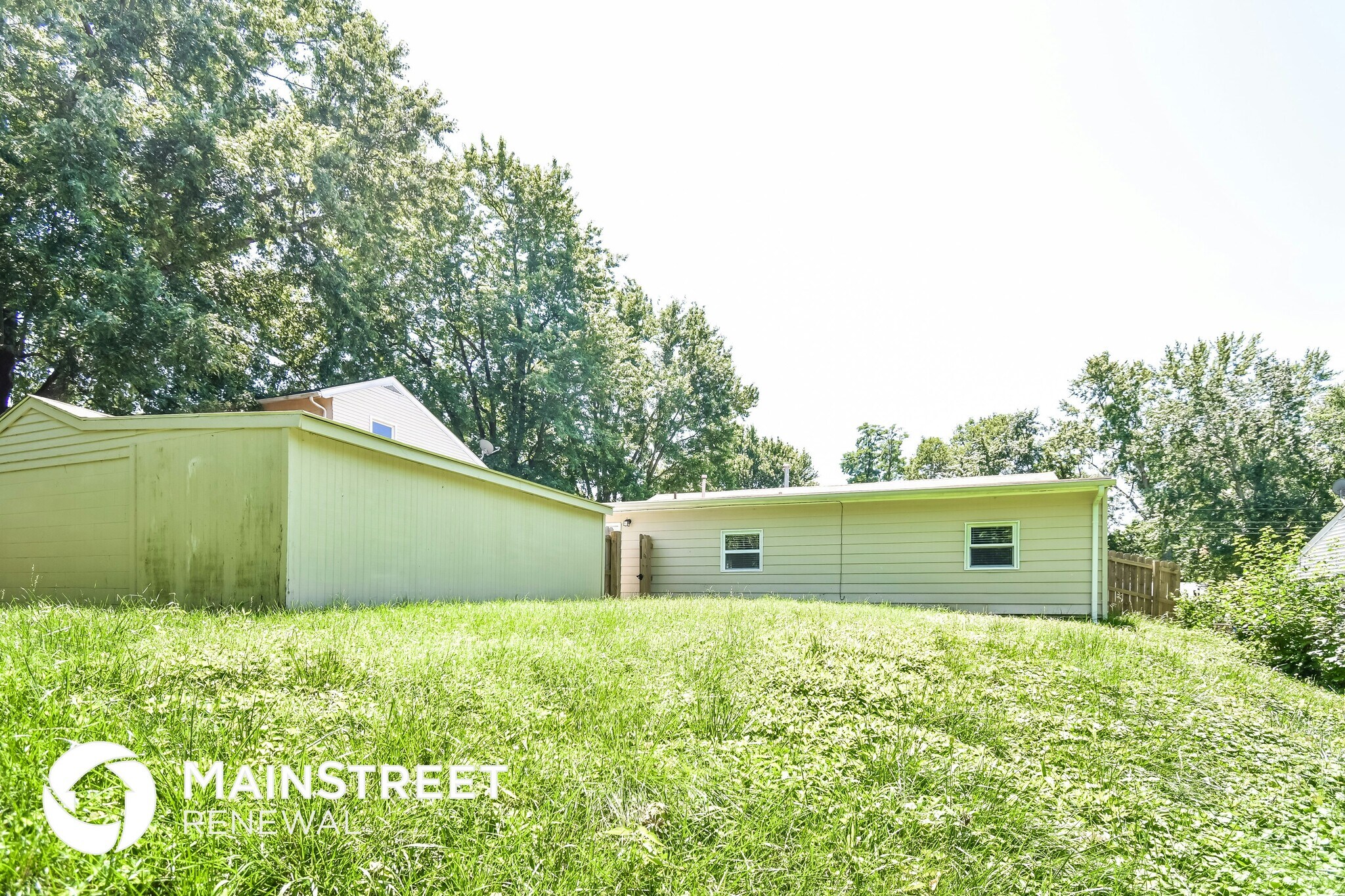 Building Photo - 4809 Granada Dr