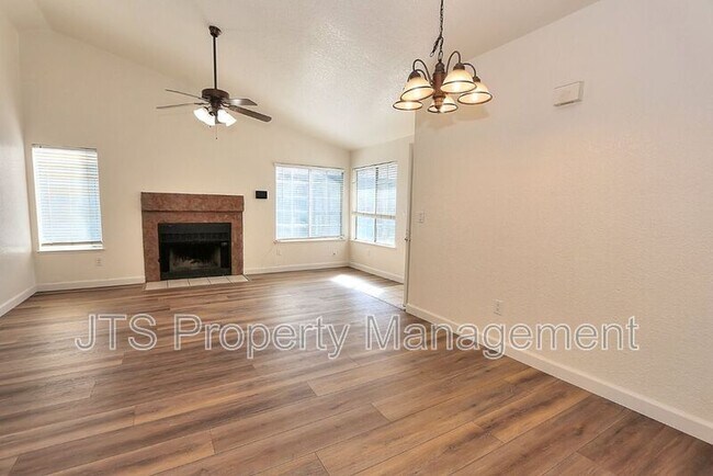 Building Photo - 7733 Temwoods Way