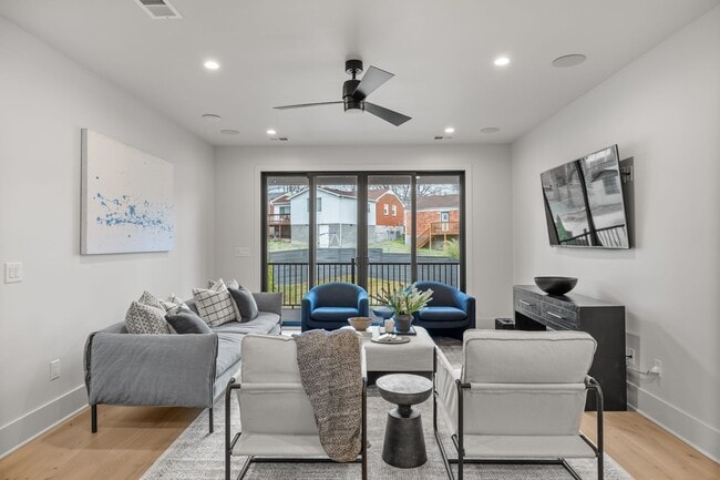 Building Photo - 601 S 9th St