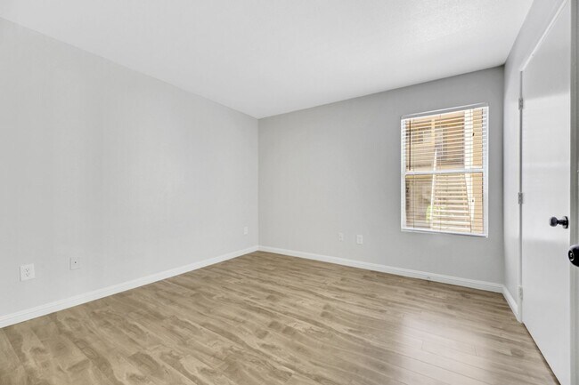 Building Photo - 2300 E Silverado Ranch Blvd