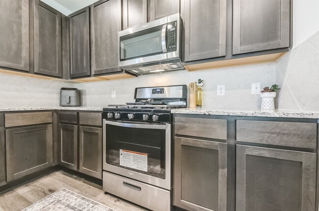 Building Photo - 5522 Briana Dee Dr