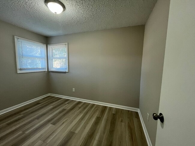 Building Photo - 1978 Goshen Rd