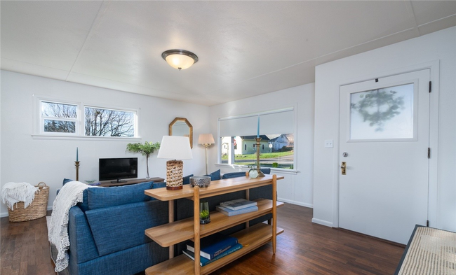 Building Photo - Classic Fairhaven Location 2 bed 1 bath ho...