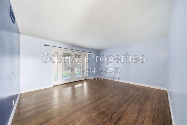 Building Photo - 2820 S Hudson Ave