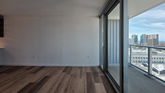 Building Photo - 1515 Liona St