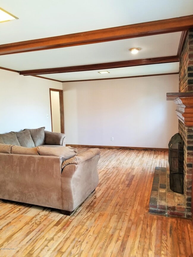 Building Photo - 8203 Camberley Dr