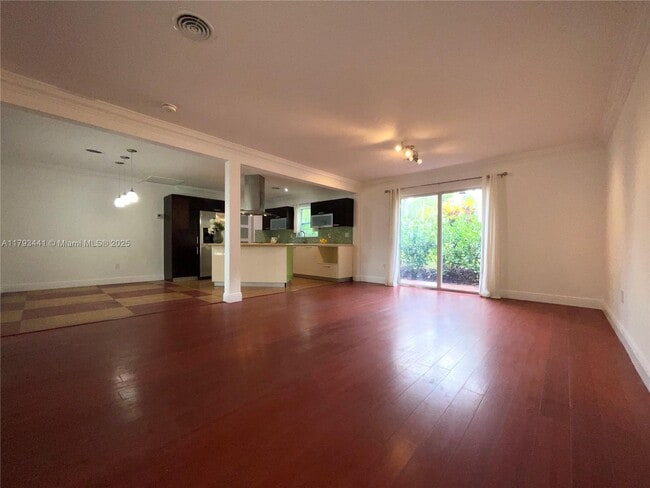 Building Photo - 401 Savona Ave