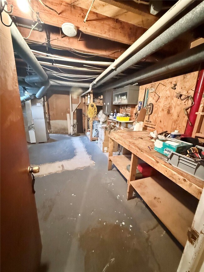 Building Photo - 76 Gatewood Ct