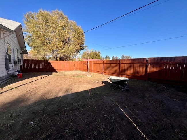 Building Photo - Non-Refundable & Security Deposit Total: $1590.00