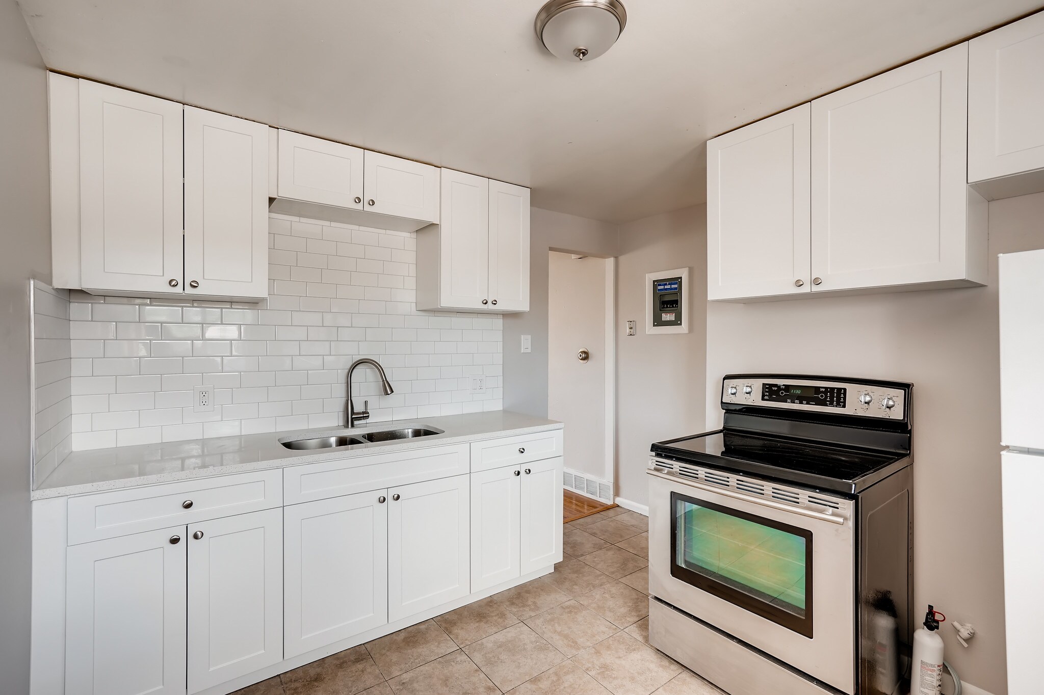 Building Photo - 3363 Sheridan Boulevard