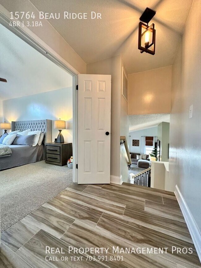 Building Photo - 15764 Beau Ridge Dr