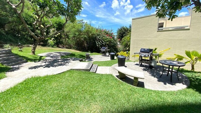 Building Photo - 6770 Hawaii Kai Dr