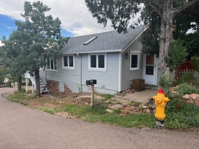 front door view from street - 331 Oklahoma Rd
