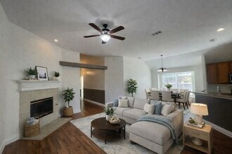 Building Photo - 8416 Sonnet Dr