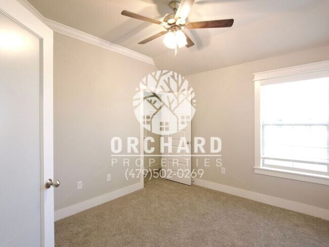 Building Photo - Tontitown- Single-Family Home- 4 Bedroom A...