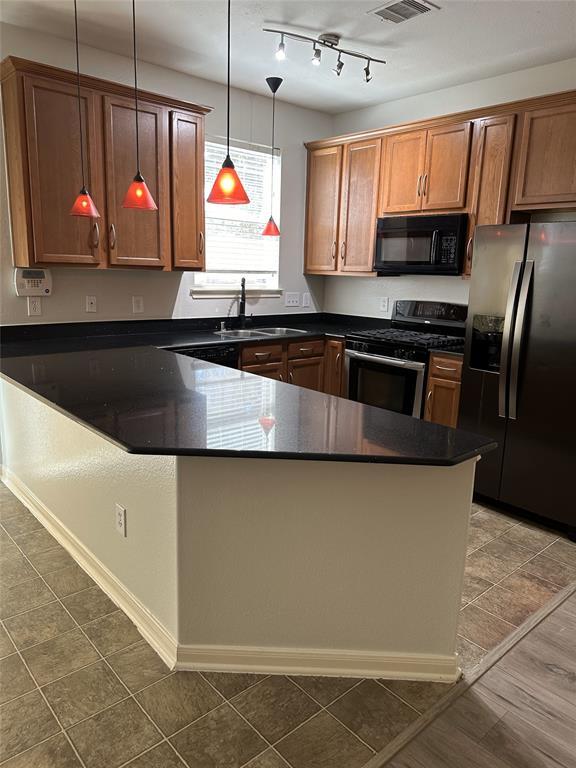 Building Photo - 8122 Montague Manor Ln