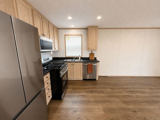 Building Photo - 3931 N Deadwood Dr