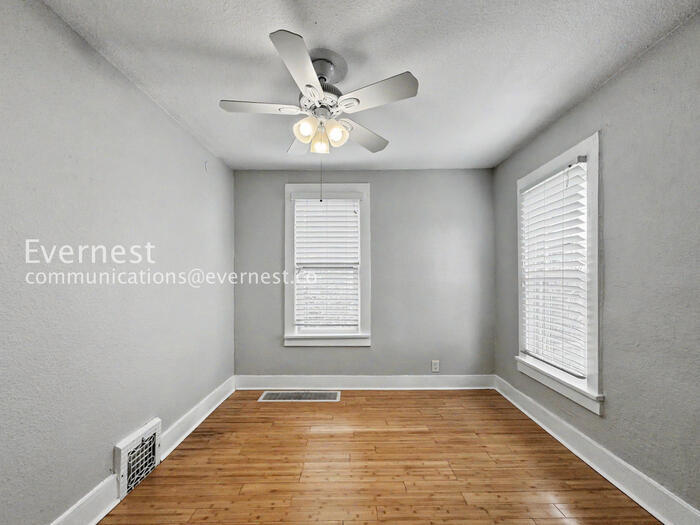 Building Photo - 4301 S Lincoln St