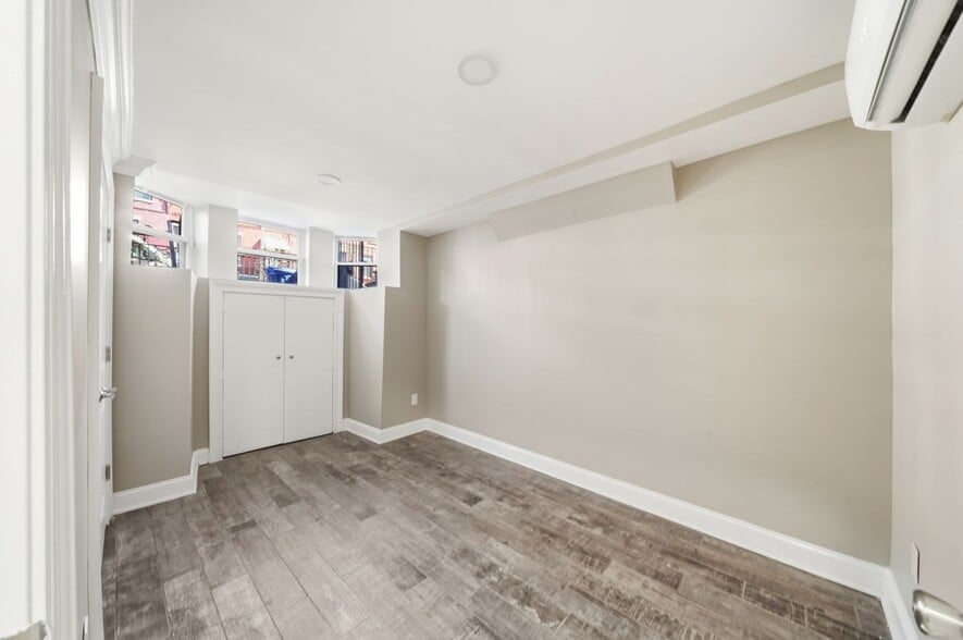 Building Photo - 37 Astor Pl