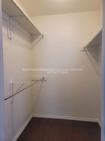 Building Photo - 2021 Ingalls Ln