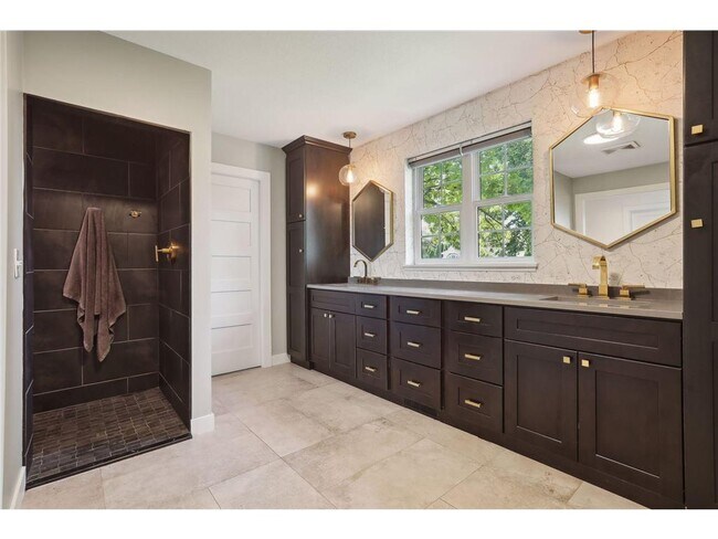 Building Photo - 6540 Navaho Trail