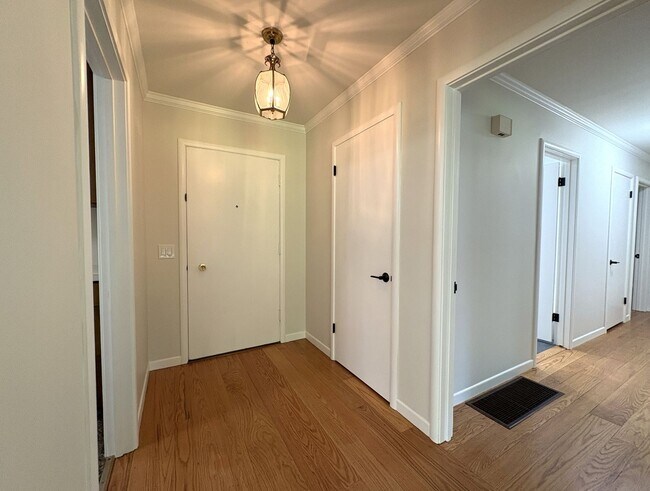 Building Photo - Charming 3BR/2BA Home in West Menlo Park