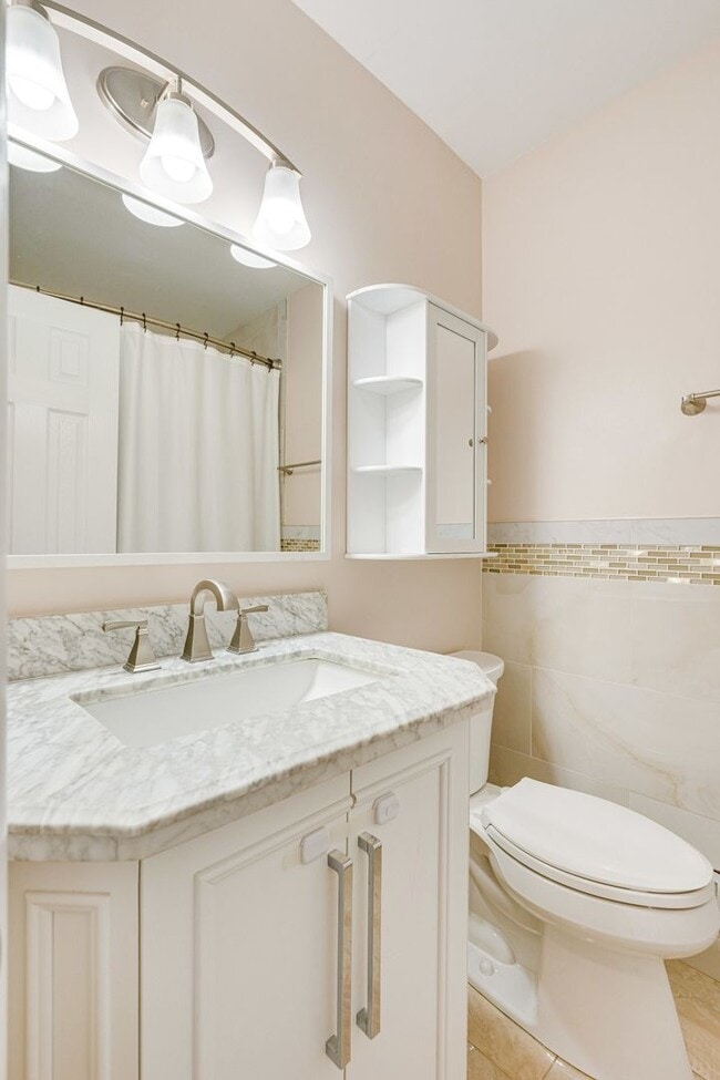 Building Photo - 4228 San Carlos Dr