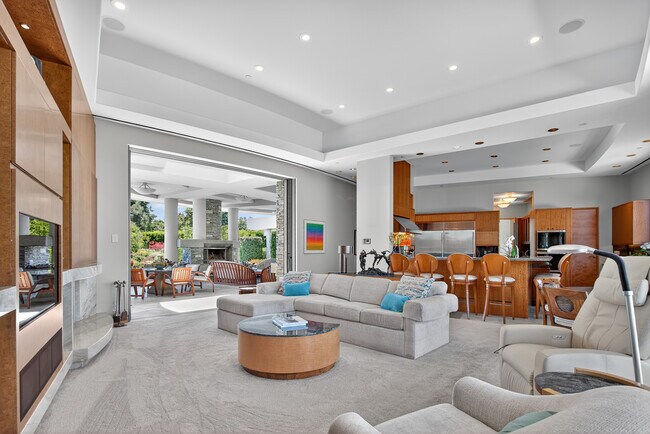 Building Photo - 17534 Los Morros
