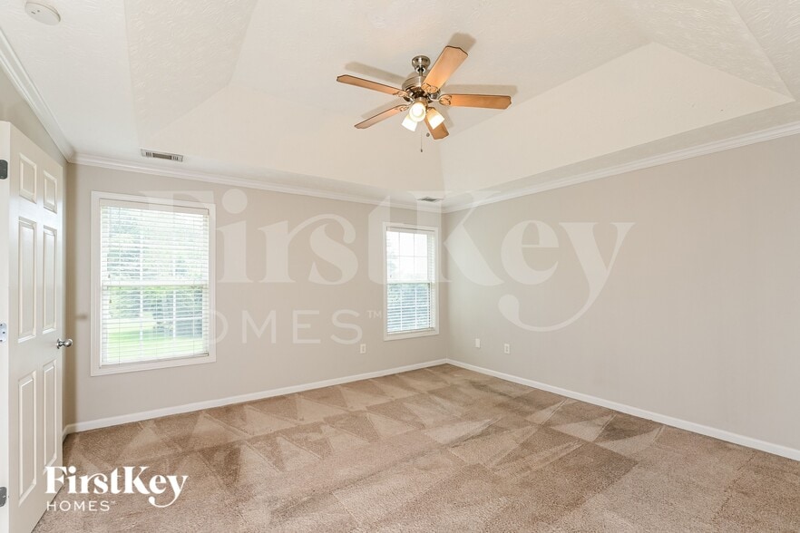 Building Photo - 20 Windcrest Keep