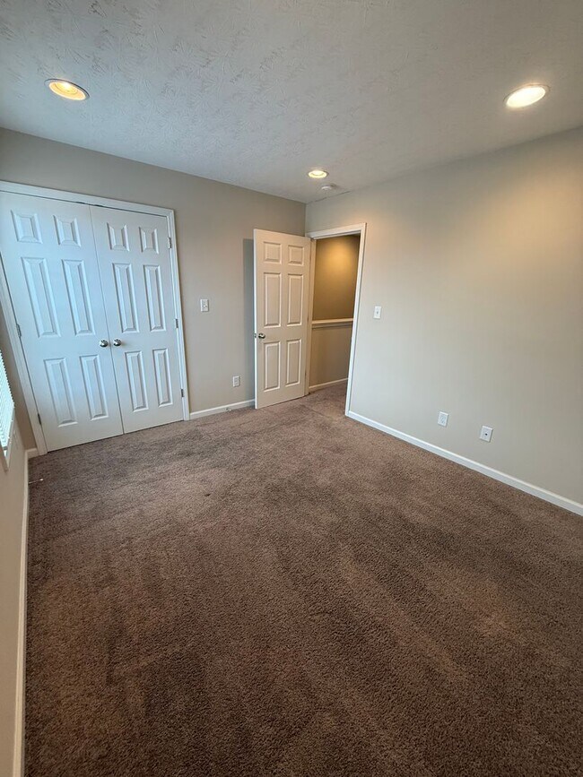 Building Photo - Upper Stone Apartments