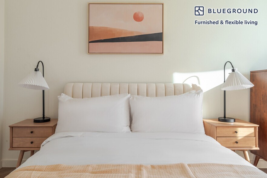 Building Photo - 100 Callan Ave