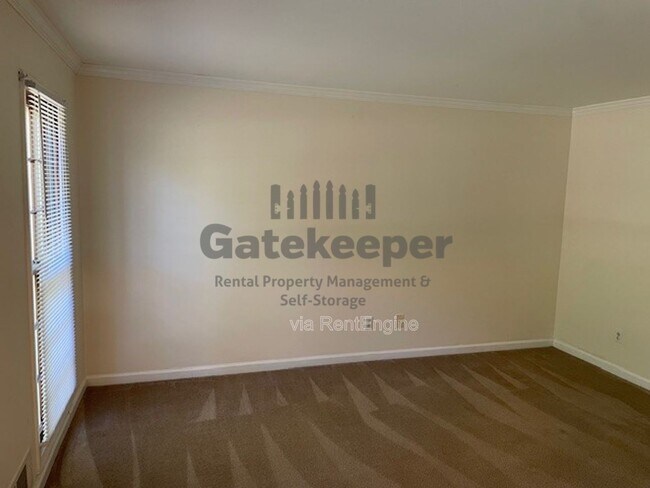 Building Photo - 145 Princeton Trce