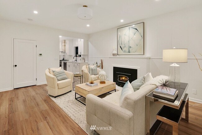 Building Photo - Charming 4BR 2BA Craftsman in Laurelhurst ...