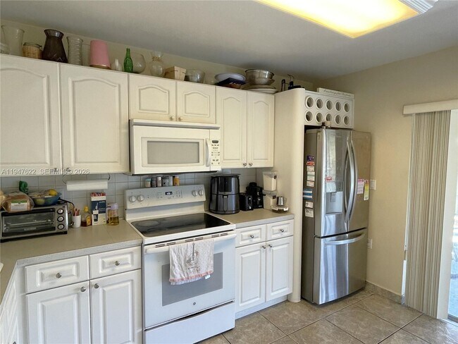 Building Photo - 9810 SW 222nd Terrace