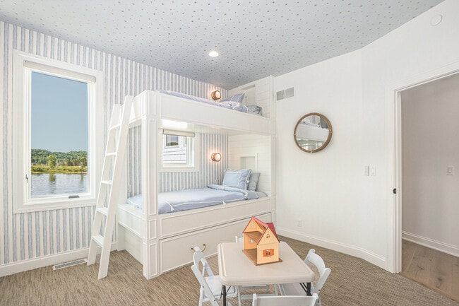 Building Photo - 6736 Saugatuck Bch Rd