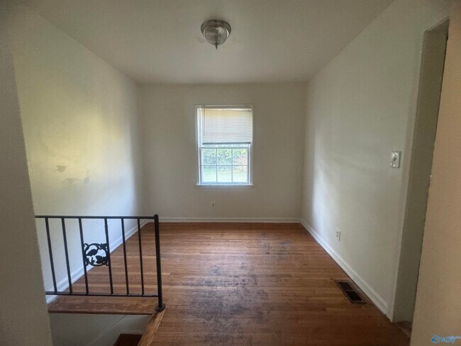 Building Photo - 4605 Broadmeadow Ln NW