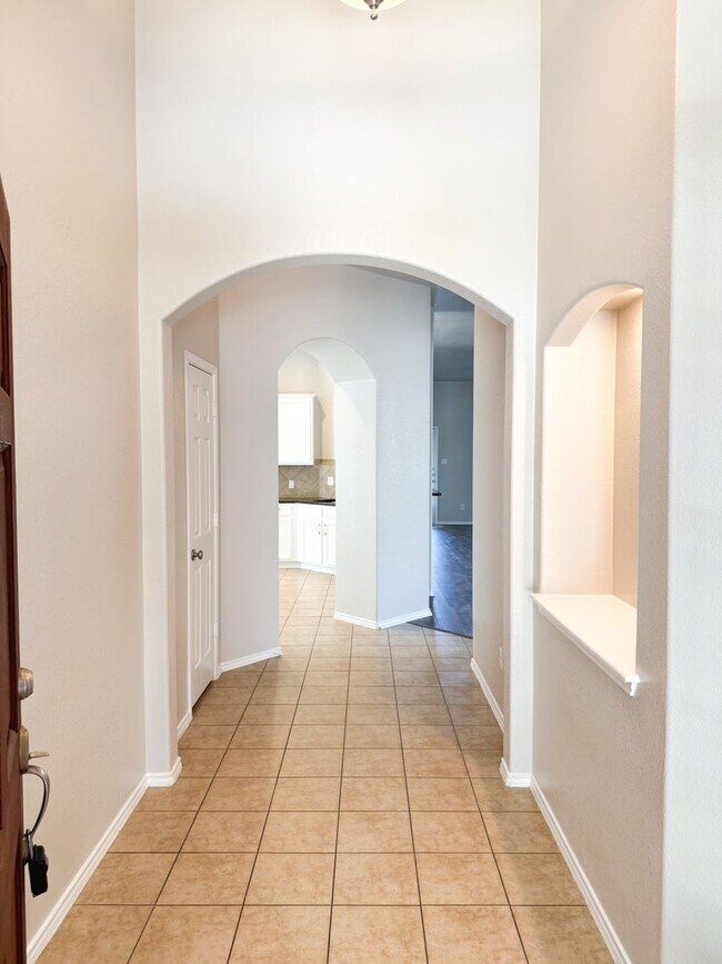 Building Photo - Available NOW!!!! Beautiful 1 story, 3 bedroom, 2.5 bath, 2 car garage home with a privacy fenced...