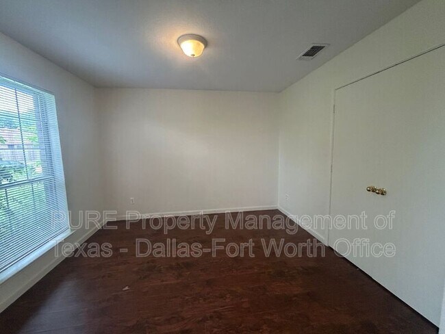 Building Photo - 709 Catalina Dr