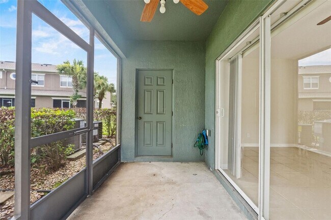 Building Photo - 10325 Manderley Way