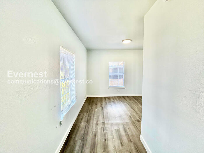 Building Photo - 2308 Britton Ave