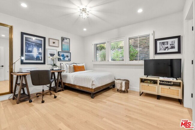 Building Photo - 3355 Alana Dr