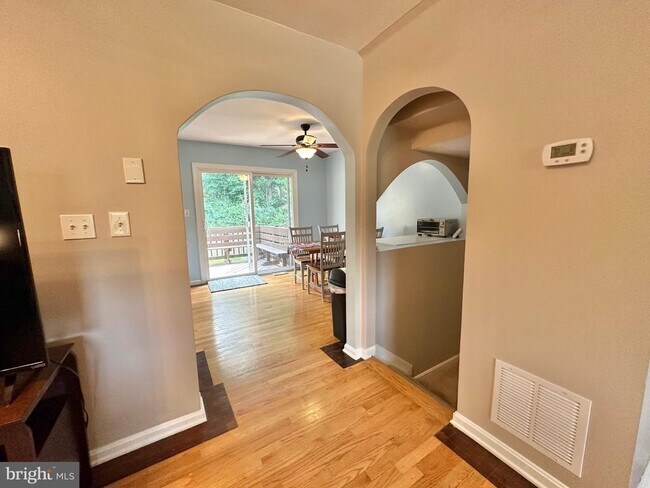 Building Photo - 103 Staunton Ct