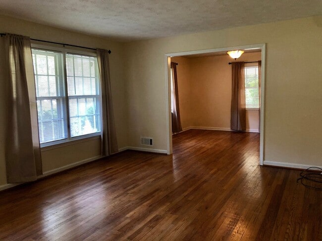 Building Photo - Stepless ranch home in Mableton