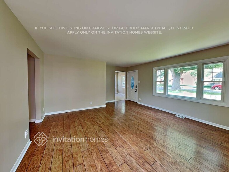 Building Photo - 9220 S 49th Ct