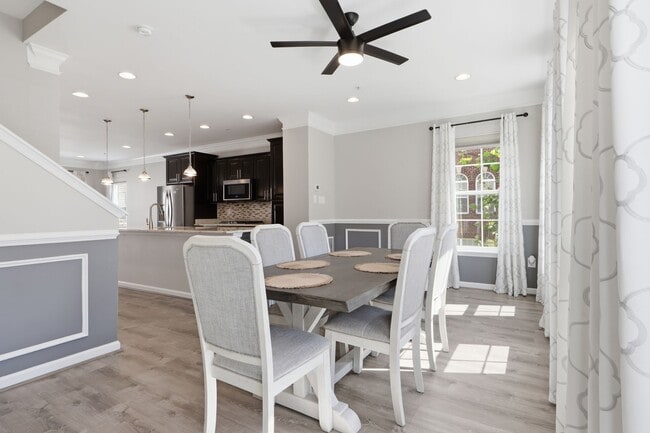 Building Photo - 3 Bed/2.5 Bath End-of-Row Beltsville Townhome