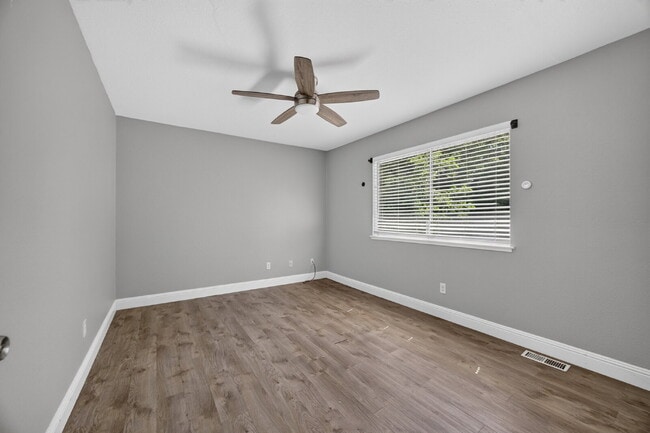 Building Photo - Charming 2-Bed Condo Retreat in Citrus Heights
