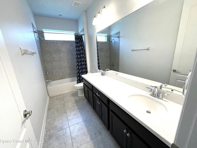 Building Photo - 2881 Casterton Dr