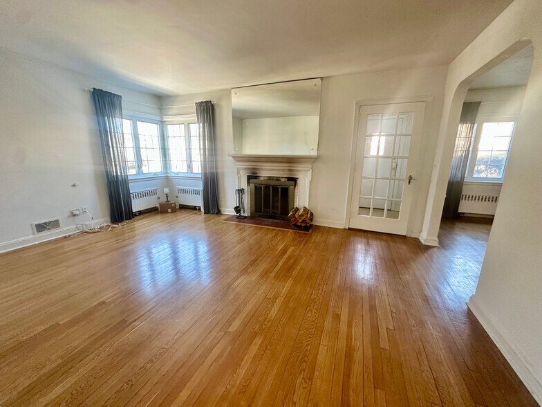 Building Photo - 468 Greenmount Ave