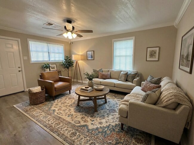 Building Photo - 1537 Boxwood St